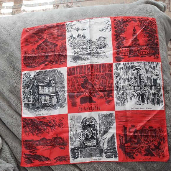 Philadelphia souvenir scarf by Glentex - Picture 2 of 9